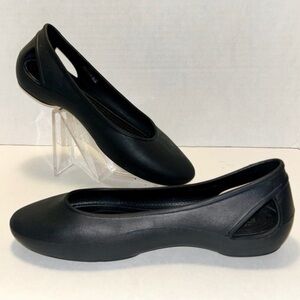 Crocs Women's Laura Black Ballet Flats Minimalist Iconic Comfy Balletcore 8